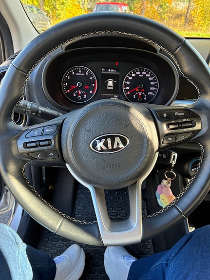 Kia Picanto 20 of 28
