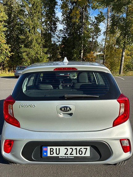 Kia Picanto 7 of 28