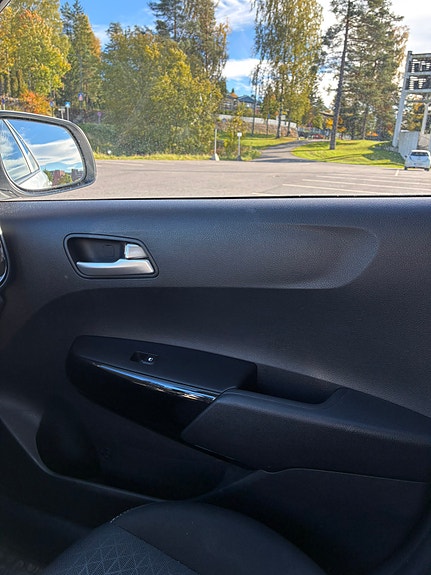 Kia Picanto 23 of 28