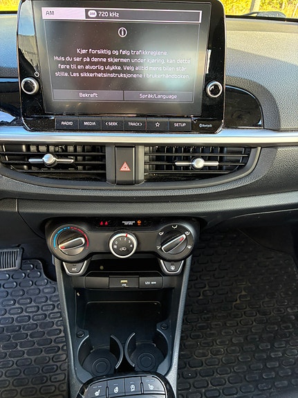 Kia Picanto 15 of 28