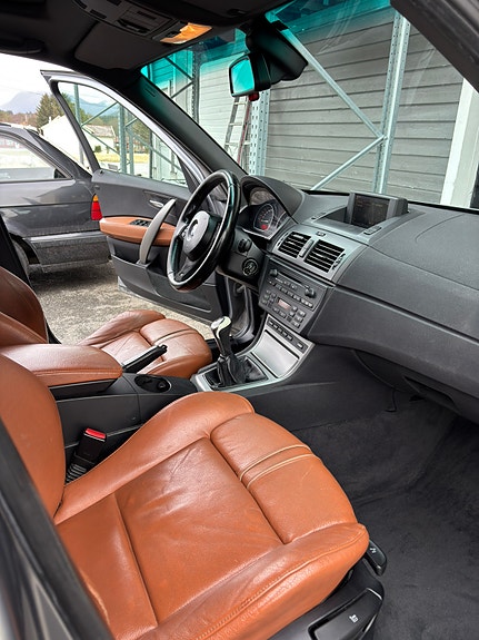 BMW X3 2 of 13