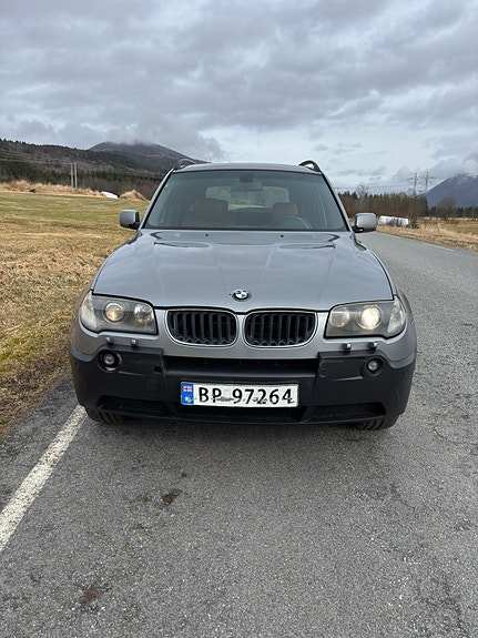 BMW X3 3 of 13