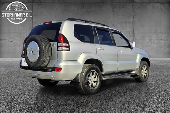 Toyota Land Cruiser 11 of 30