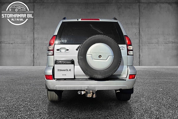 Toyota Land Cruiser 9 of 30