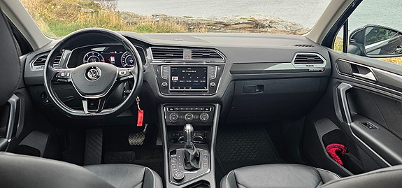 Volkswagen Tiguan 7 of 13