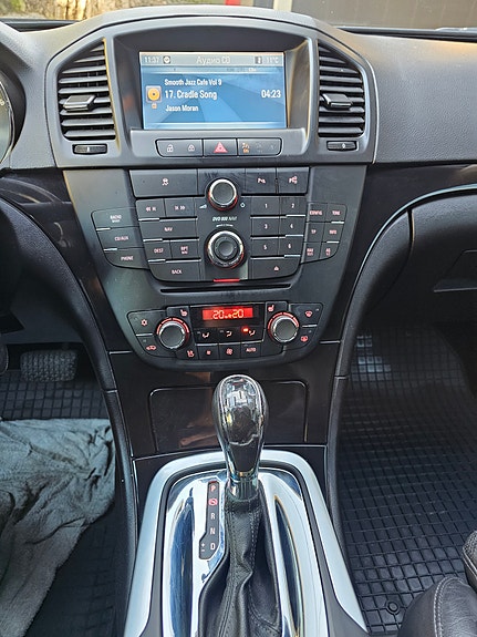 Opel Insignia 16 of 24