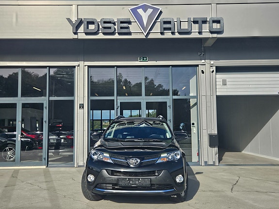 Toyota RAV4 5 of 18