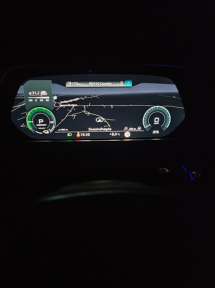 Audi e-tron 29 of 29