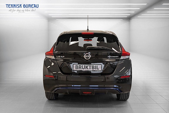 Nissan Leaf 14 of 23