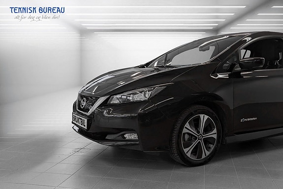 Nissan Leaf 2 of 23
