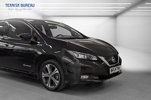 Nissan Leaf 12 of 23