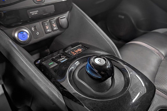 Nissan Leaf 10 of 23