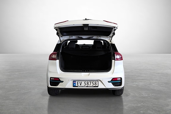 Kia e-Niro 8 of 26