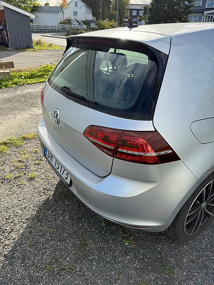 Volkswagen Golf VII 7 of 11