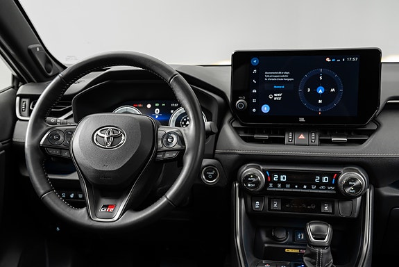 Toyota RAV4 24 of 30
