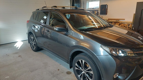 Toyota RAV4 15 of 20