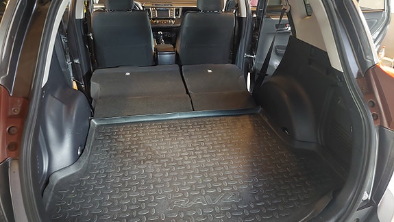 Toyota RAV4 13 of 20