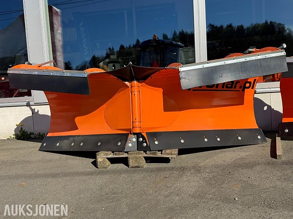 Pronar PUV-3300m snøplog 2 of 9