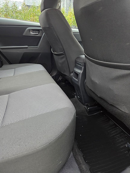 Toyota Auris 23 of 29