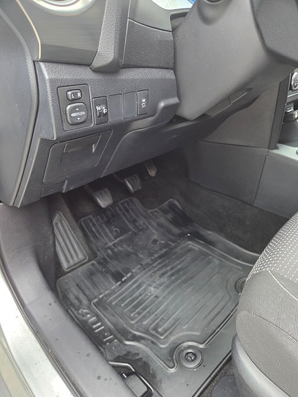 Toyota Auris 15 of 29