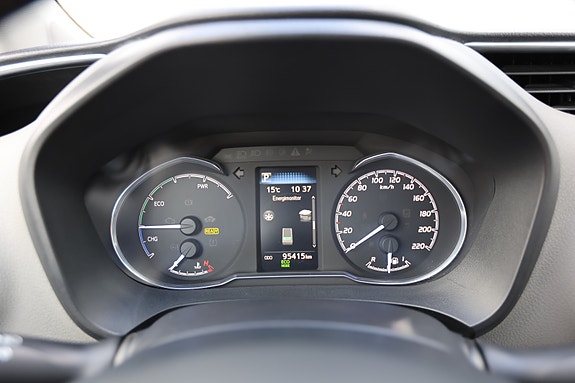 Toyota Yaris 25 of 30
