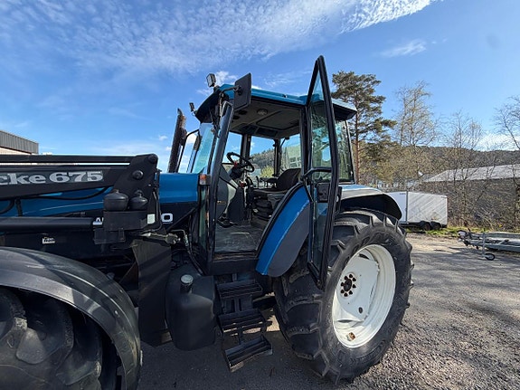New Holland 8160 9 of 30