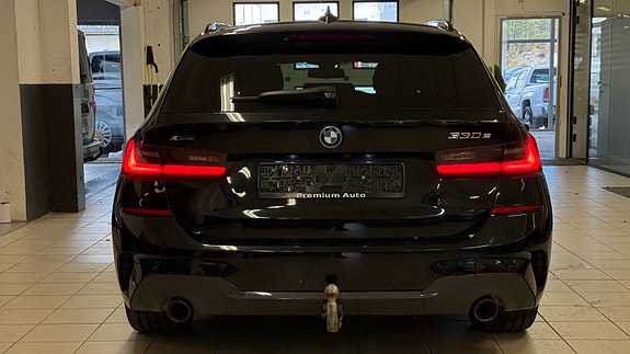 BMW 330e 6 of 29