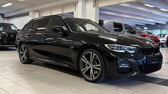 BMW 330e 11 of 29