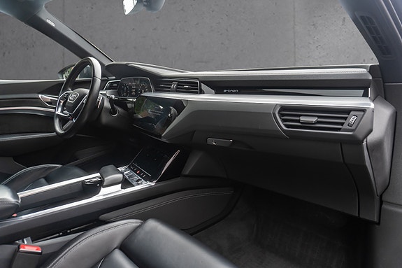 Audi e-tron 15 of 28