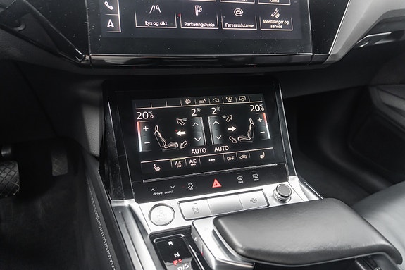 Audi e-tron 26 of 28