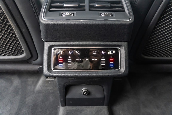 Audi e-tron 19 of 28