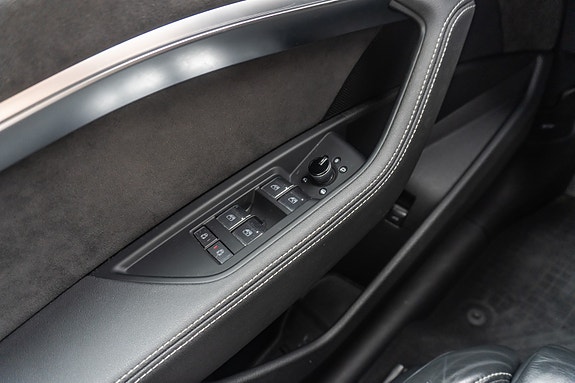 Audi e-tron 28 of 28