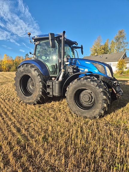New Holland T6.175 AC BP 4 of 17