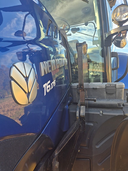 New Holland T6.175 AC BP 10 of 17
