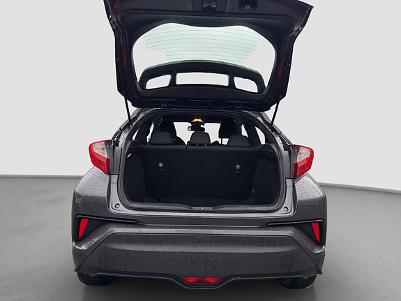 Toyota C-HR 5 of 24