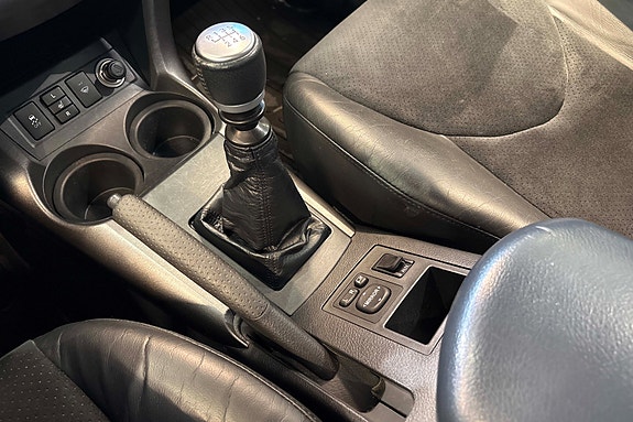 Toyota RAV4 18 of 23