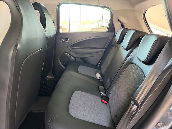 Renault Zoe 14 of 15