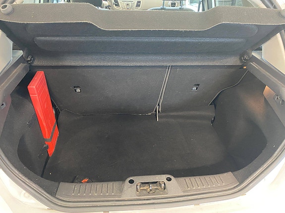 Ford Fiesta 18 of 18
