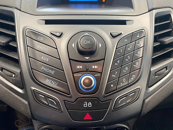 Ford Fiesta 16 of 18