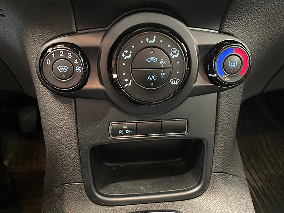 Ford Fiesta 17 of 18
