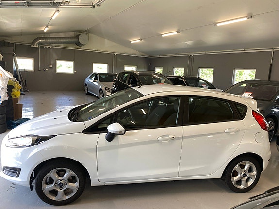 Ford Fiesta 7 of 18