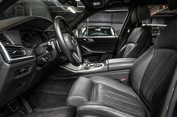 BMW X7 14 of 30