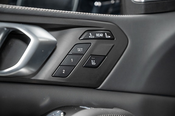 BMW X7 17 of 30
