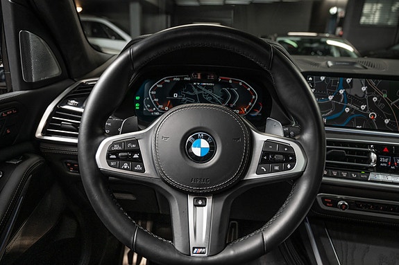 BMW X7 29 of 30