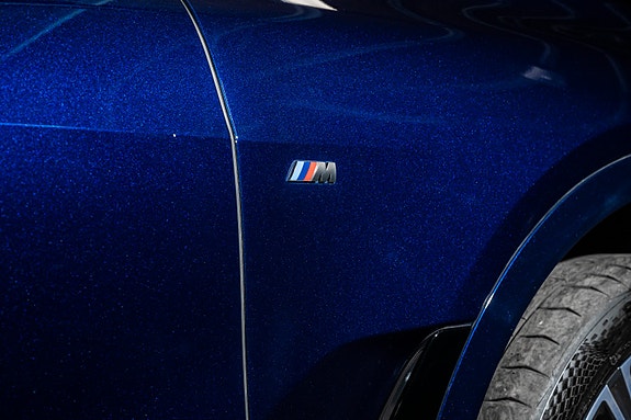 BMW X7 13 of 30