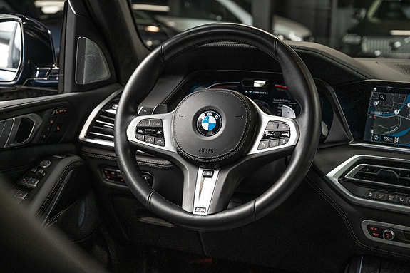 BMW X7 28 of 30