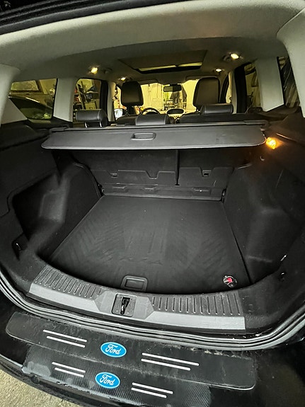 Ford Kuga 3 of 19