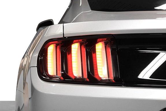 Ford Mustang 12 of 30