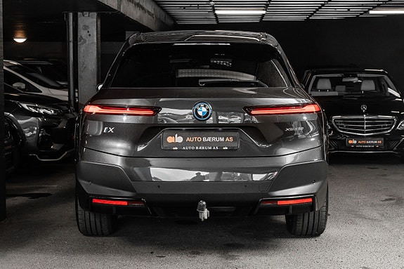 BMW iX 5 of 30