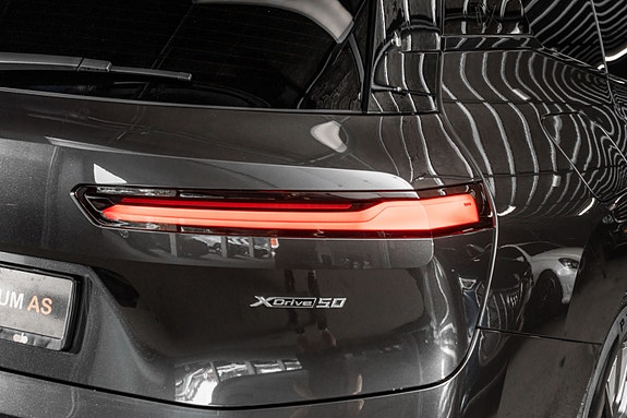 BMW iX 6 of 30